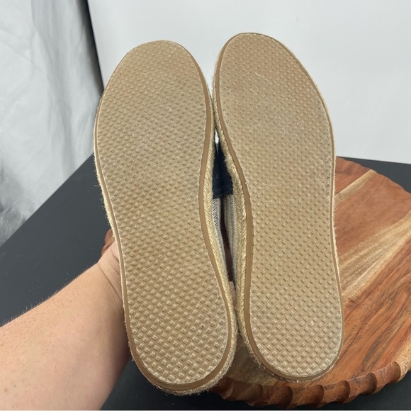 Toms Classic Espadrille Navy Blue University Stripes size 9.5 - Picture 8 of 8
